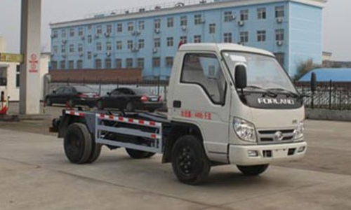 程力威牌CLW5040ZXXB4型車廂可卸式垃圾車