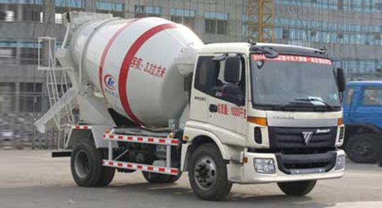 程力威牌CLW5160GJBB3型混凝土攪拌運輸車