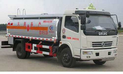 程力威牌CLW5080GJY4型加油車