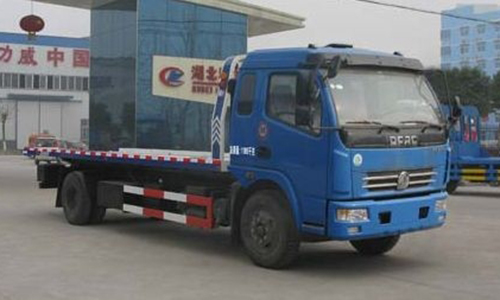 程力威牌CLW5121TQZD4型清障車